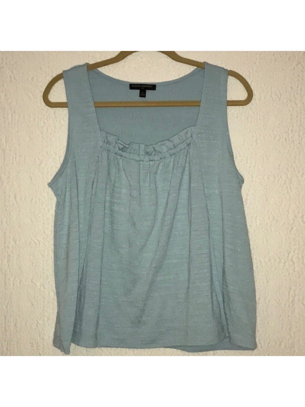 Banana Republic Relaxed Fit Sleeveless Top